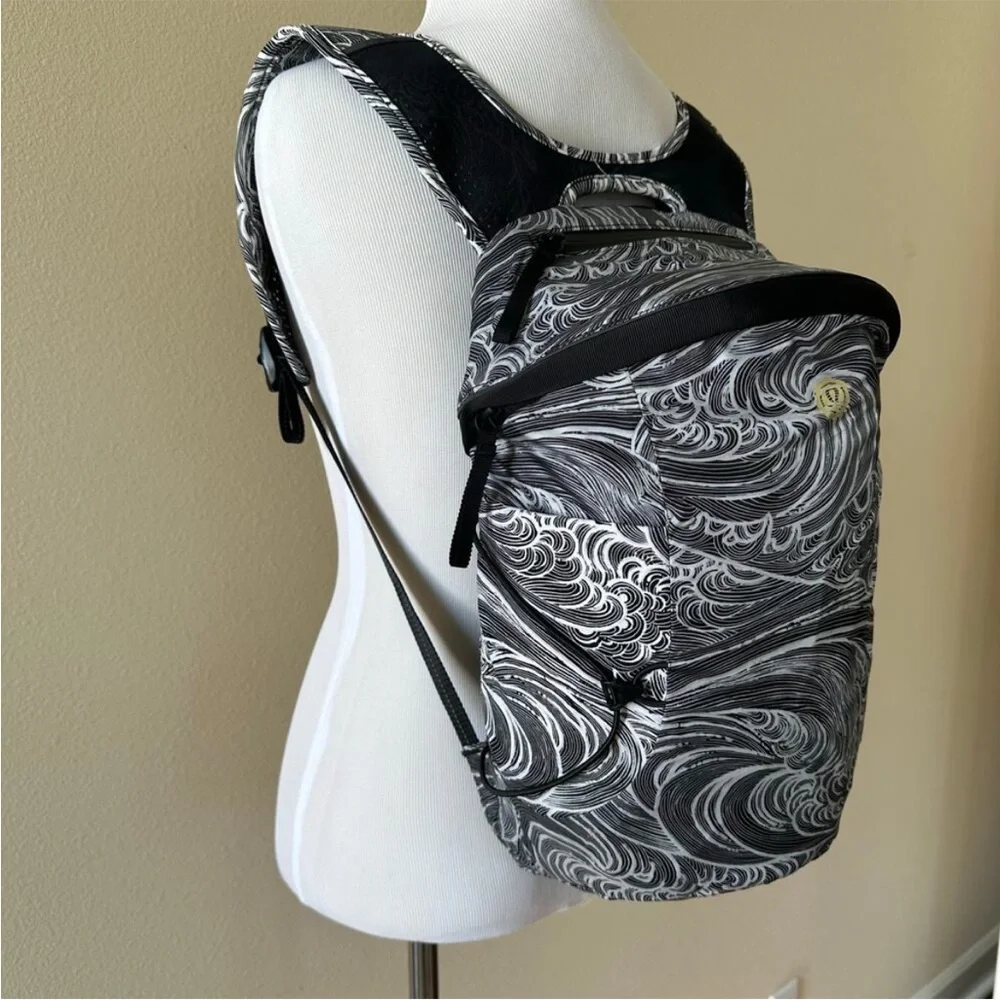 lululemon backpack with water bottle holder Amazon.com | New Crew (Black) And Chargers Organized lululemon athletica | Bags |